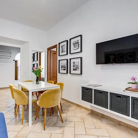 Apartment Pantheon Boutique 